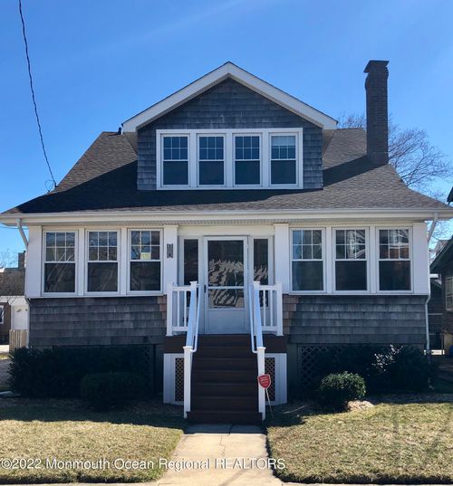 108 Atlantic Ave, Point Pleasant Beach, NJ, 08742-3303 | Card Image