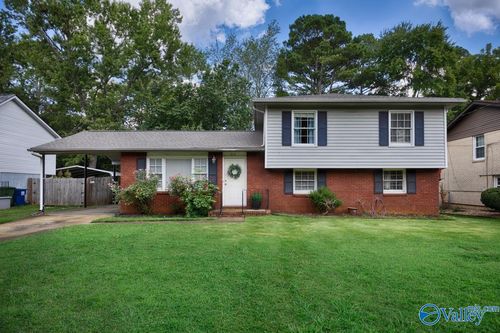 2614 Thornhill Rd Nw, Huntsville, AL, 35810-3756 | Card Image