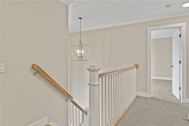 Upstairs hall | Image 15