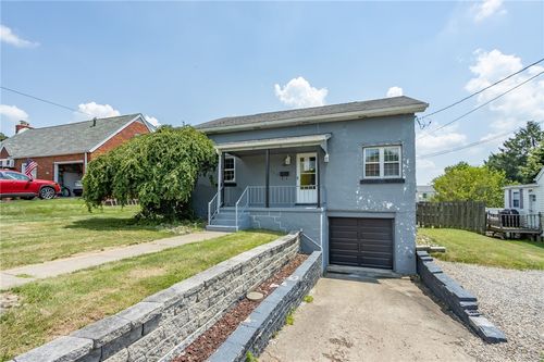 205 Arizona Dr, Lower Burrell, PA, 15068-3203 | Card Image