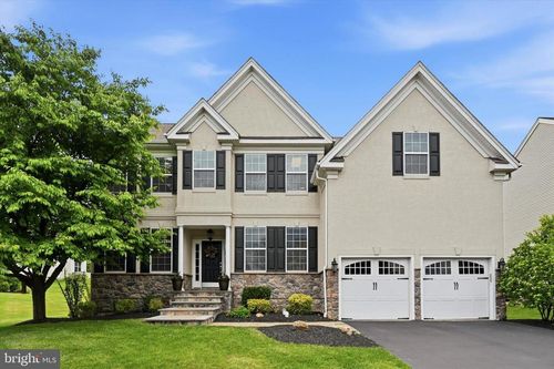 4117 Crescent Dr, CHESTER SPRINGS, PA, 19425-3911 | Card Image
