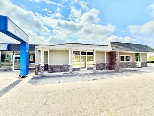 1524 Gull Rd, Kalamazoo, MI, 49048-1621 | Card Image