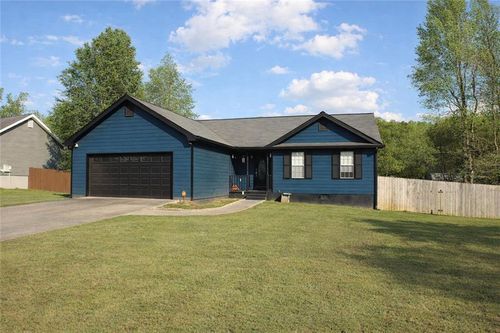 909 Century Oak Dr, Winder, GA, 30680-3504 | Card Image