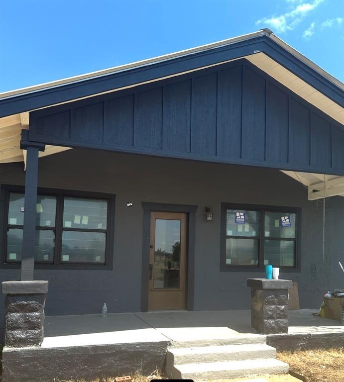 College St, Llano, TX 78643