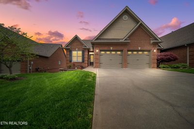 171 Waterford Circle, Condo with 4 bedrooms, 3 bathrooms and null parking in Lenoir City TN | Image 2