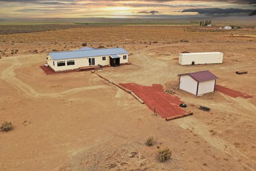 89048 W Campbell Ln, Christmas Valley, OR, 97641 | Card Image