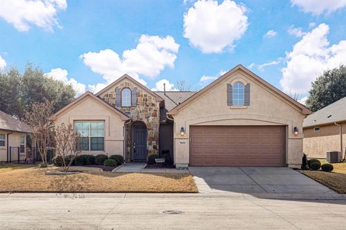 9601 Ravenwood Dr, Denton, TX, 76207-5646 | Card Image