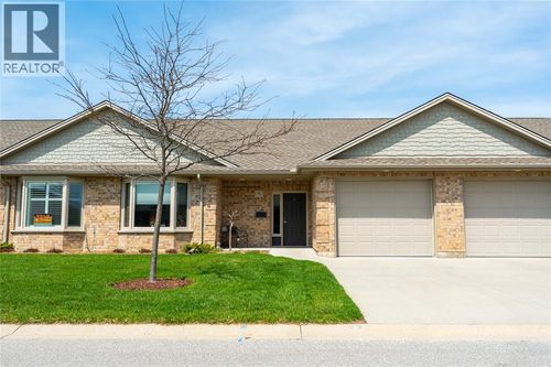 5-5969 Townsend Line, Forest, ON, N0N1J0 | Card Image