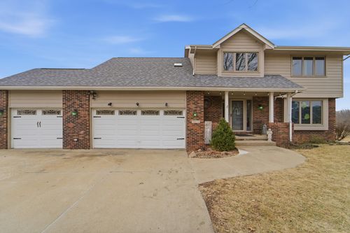 5612 Cody Dr, West Des Moines, IA, 50266-6393 | Card Image