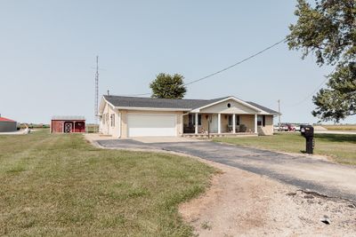 2375 1100 North Road, House other with 3 bedrooms, 1 bathrooms and null parking in Assumption IL | Image 1