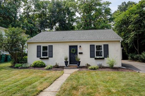 33 Penhurst Rd, Brighton, NY, 14610-2757 | Card Image