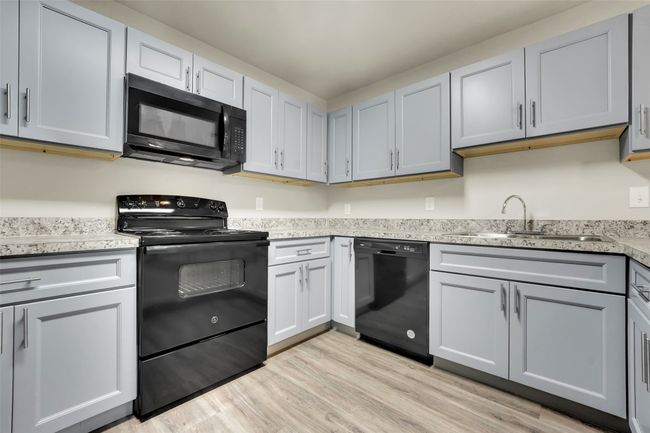 APT-201 - 6108 Abrams Rd, Condo with 2 bedrooms, 1 bathrooms and null parking in Dallas TX | Image 5