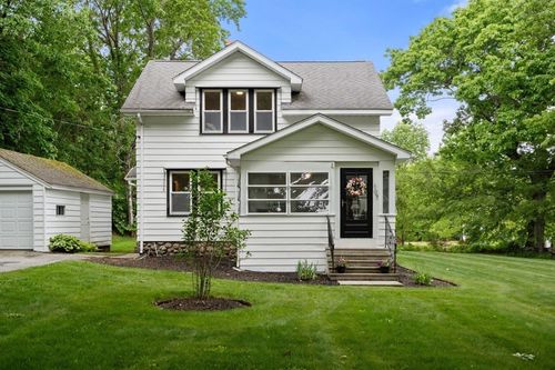 107 Winter Hill Rd, Holden, MA, 01520-1484 | Card Image