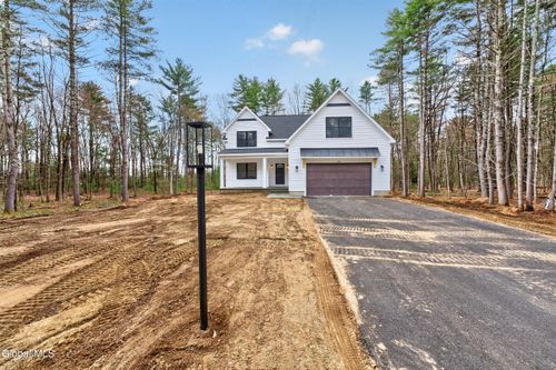 622 Acland Blvd, Ballston Spa, NY, 12020-3066 | Card Image