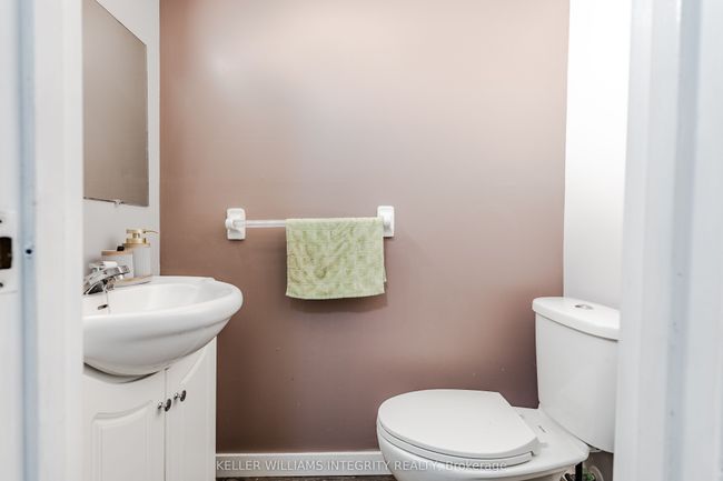 718 Glengarry Blvd, House attached with 3 bedrooms, 2 bathrooms and 2 parking in Cornwall ON | Image 24