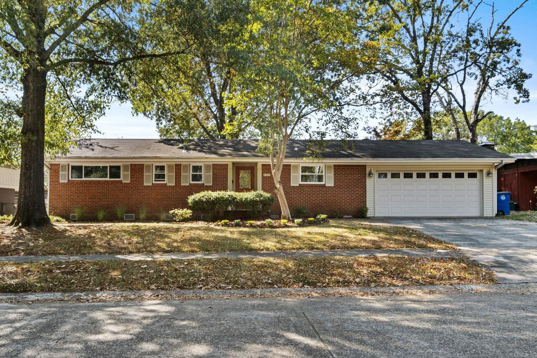 Crestline Dr, North Little Rock, AR 72116