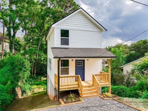 110 Lookout Rd, Woodfin, NC, 28804-3218 | Card Image