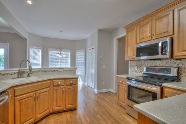 2009 Keene Cir, House other with 5 bedrooms, 3 bathrooms and 2 parking in Spring Hill TN | Image 17