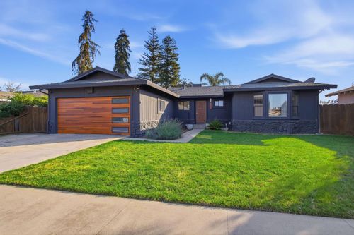 680 Sherri Way, Turlock, CA, 95382 | Card Image