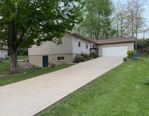 723 Heritage Dr, Mackinaw, IL, 61755-8831 | Card Image