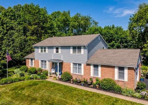 2337 Reno Dr, Louisville, OH, 44641-9083 | Card Image