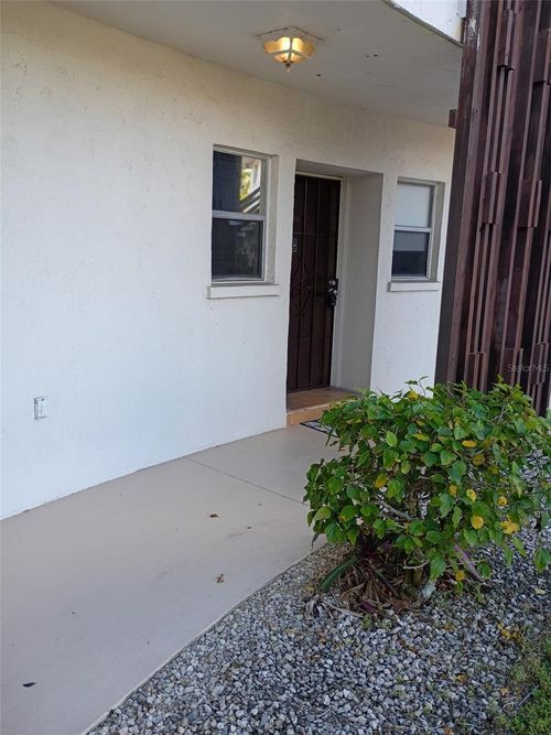 109-245 Center Rd, VENICE, FL, 34285-5517 | Card Image