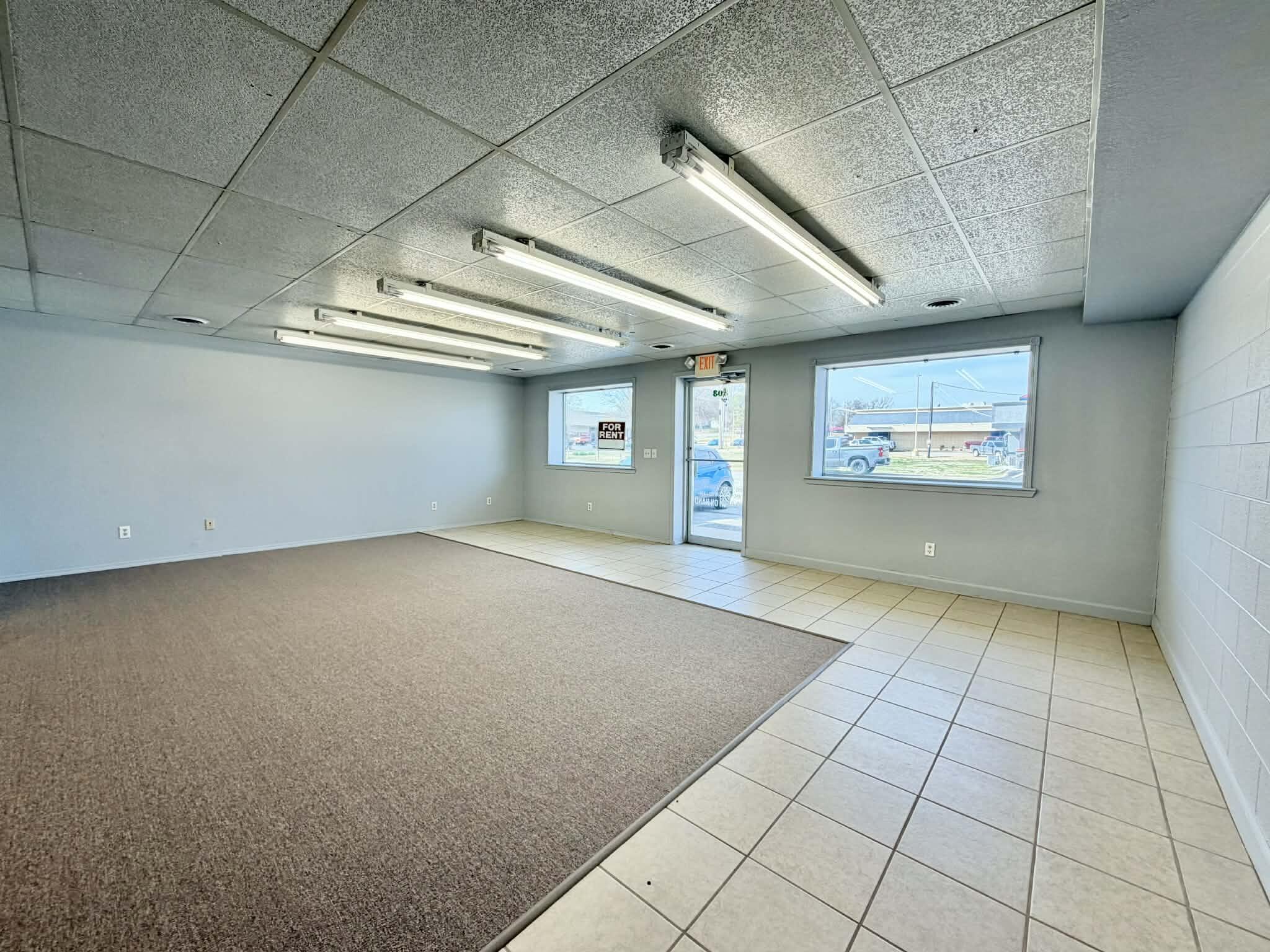 Commercial Sale in Grove 5