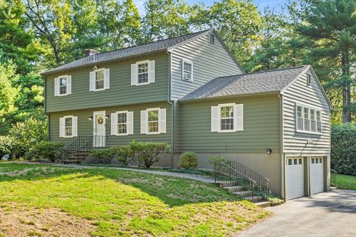 15 Reeves Rd, Bedford, MA, 01730-1342 | Card Image