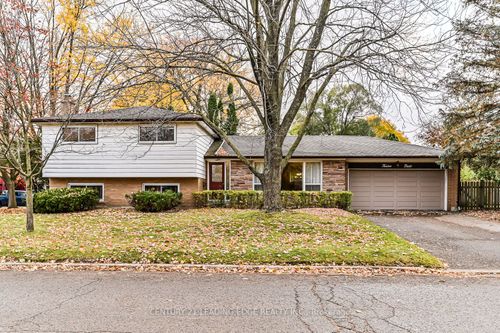 12 Pratt Cir, Unionville, ON, L3R1Y2 | Card Image