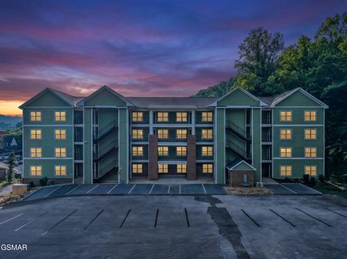 1401-329 Ownby St, Gatlinburg, TN, 37738-3109 | Card Image