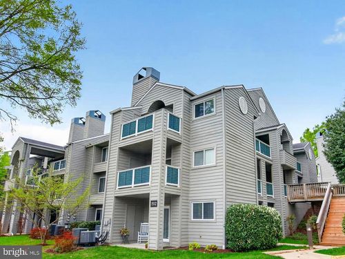 1512 Summerchase Ct, RESTON, VA, 20194-1159 | Card Image