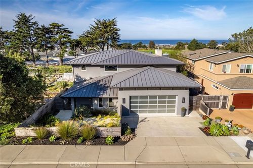 3020 Ironwood Ave, Morro Bay, CA, 93442-1457 | Card Image