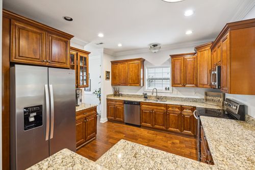 188 Whitman Aly, Clarksville, TN, 37043-6340 | Card Image