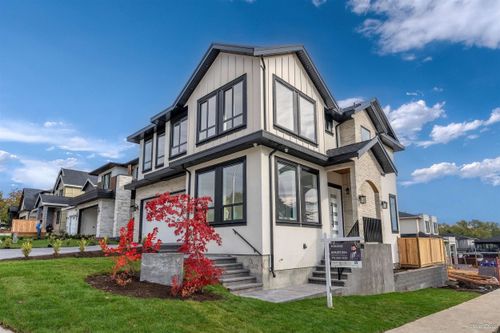 6906 204a St, Langley, BC, V2Y4A4 | Card Image