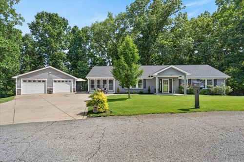 203 Shane Lee Cir, Dover, TN, 37058-3428 | Card Image