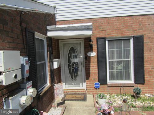 8409 Gibbs Pl, PHILADELPHIA, PA, 19153-1904 | Card Image