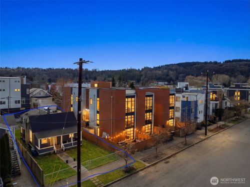 547 S Sullivan Street, Seattle, WA, 98108 | Card Image