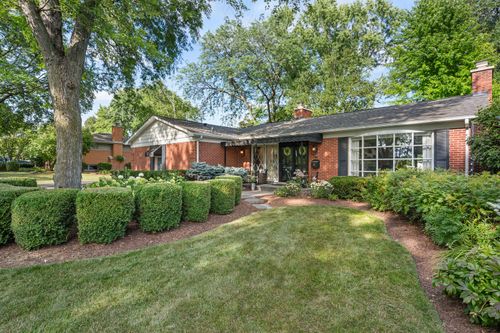 301 Willow Ln, Geneva, IL, 60134-1046 | Card Image