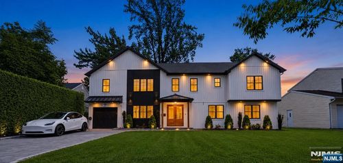 277 Howland Ave, River Edge, NJ, 07661-1026 | Card Image