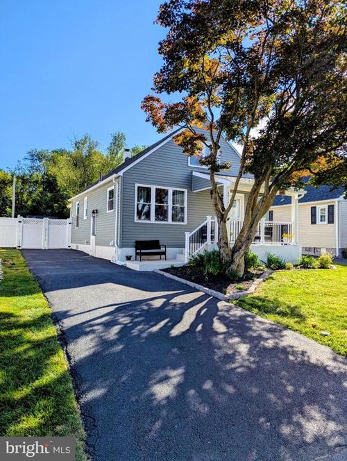 4917 Shepard St, BROOKHAVEN, PA, 19015-1125 | Card Image