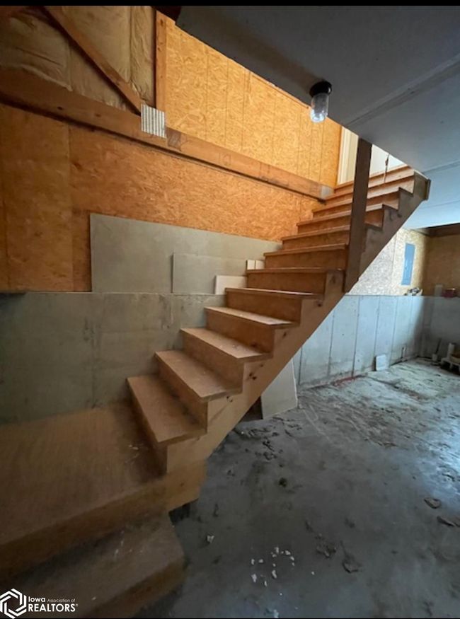 304 S Market St, House other with 3 bedrooms, 2 bathrooms and null parking in Rock port MO | Image 44