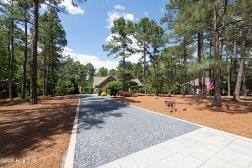 46 Whitehaven Dr, Pinehurst, NC, 28374-6716 | Card Image