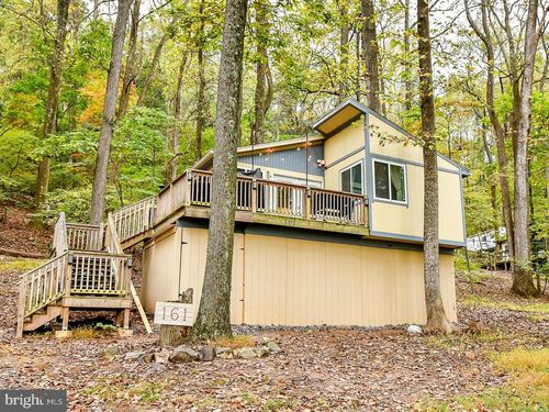 161 Dewdrop Ln, HEDGESVILLE, WV, 25427-6917 | Card Image