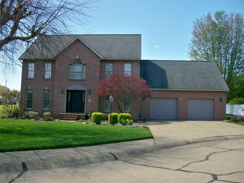 5 Sawgrass Cir, Belpre, OH, 45714-1548 | Card Image