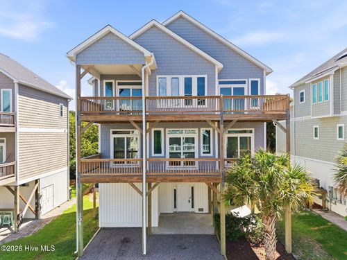 304 Oceanaire Ln, Surf City, NC, 28445-5501 | Card Image