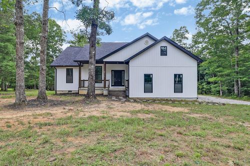 528 St Anthony Dr, Jamestown, TN, 38556-5179 | Card Image