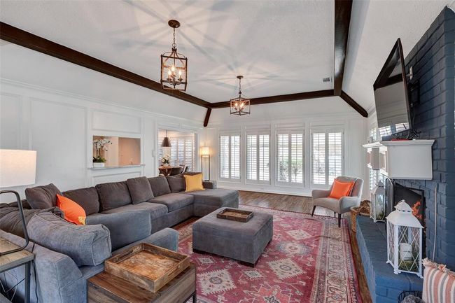 Family Room into breakfast rrom | Image 11
