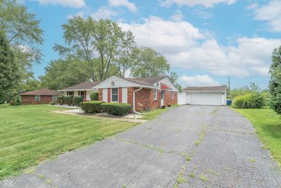 10353 Chris Drive, House other with 3 bedrooms, 1 bathrooms and null parking in Indianapolis IN | Image 3