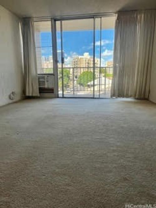 apt-310-1717 Citron St, Honolulu, HI, 96826-2517 | Card Image