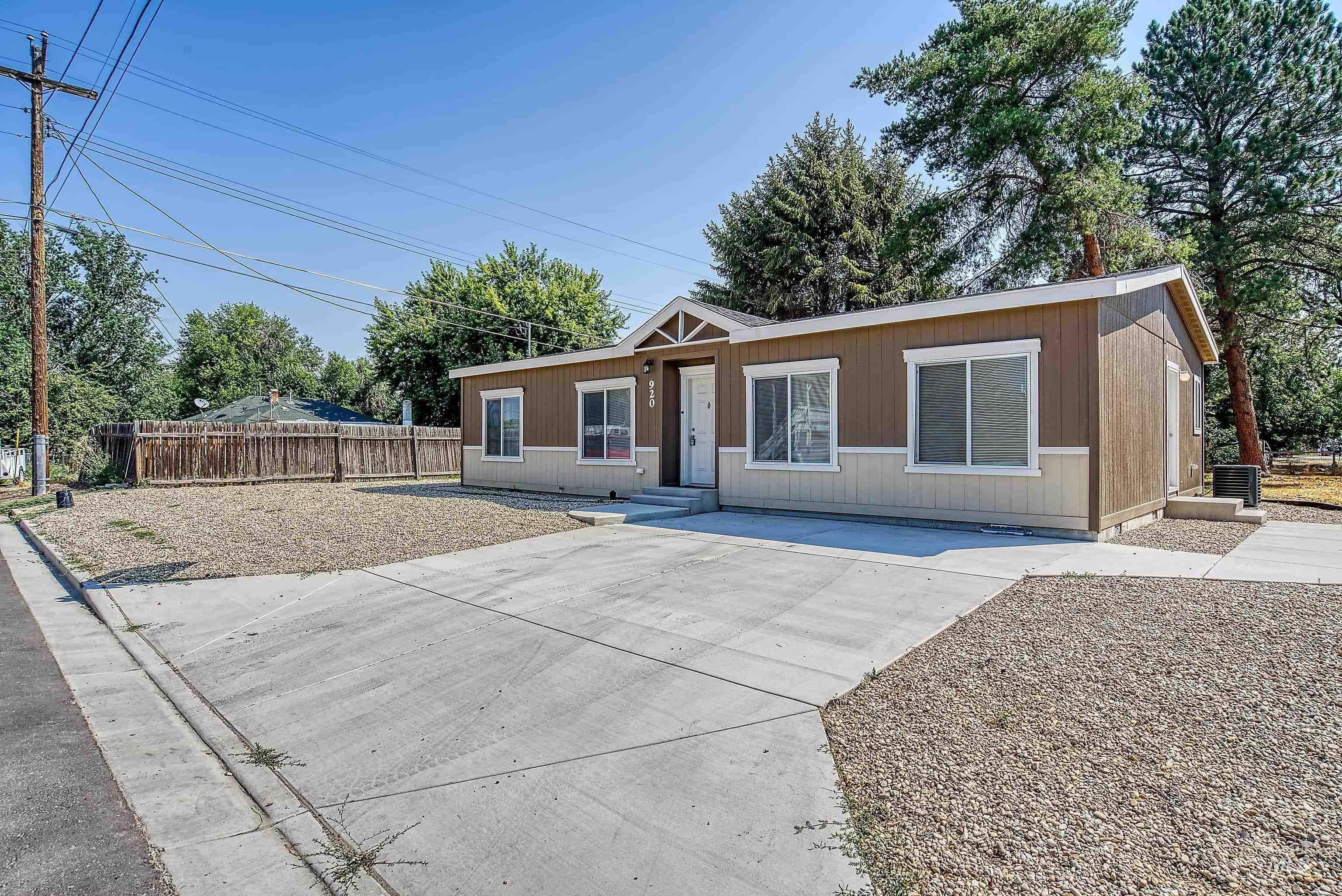 5th St, Payette, ID 83661